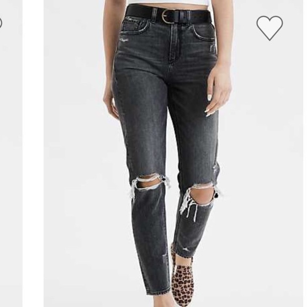 2/$20 American Eagle High Rise Mom jeans